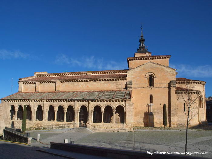 VISTA SUDESTE DEL TEMPLO